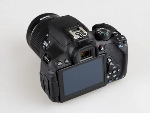 佳能700D 相机赠送相机包、内存卡